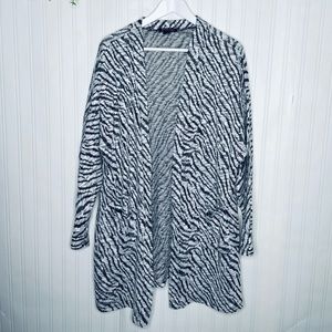 BYdesign Black and White Zebra Long Sleeve open front cardigan sweater size 1X